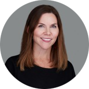Holly Moreland Headshot